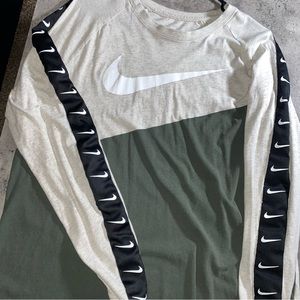Nike Mens long sleeve T shirt